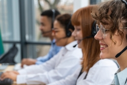 Near-shoring_off-shoring_or_back-shoring_business_strategy_A_strategic_decision_Conexion_UDLAP_ed.17